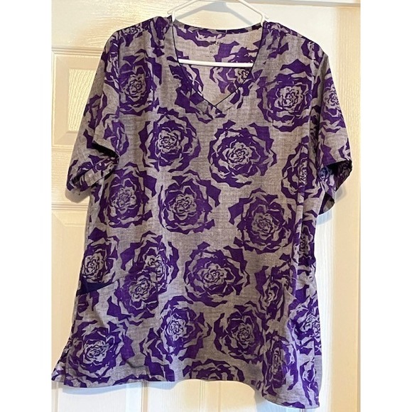 Jockey Tops - Women's Scrub top size XL, Gray with Purple Flower, Women's Scrubs JOCKEY